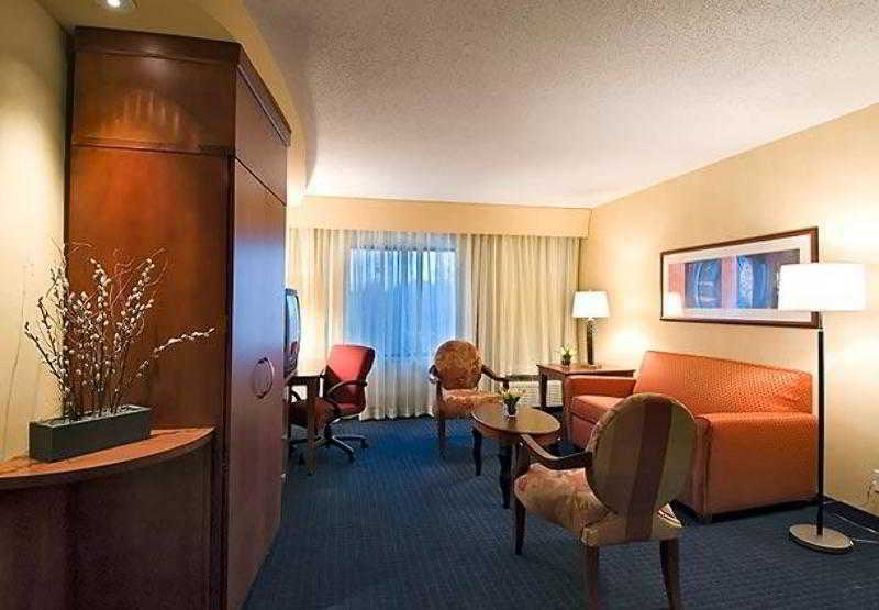 Courtyard Hartford Farmington Hotell Exteriör bild